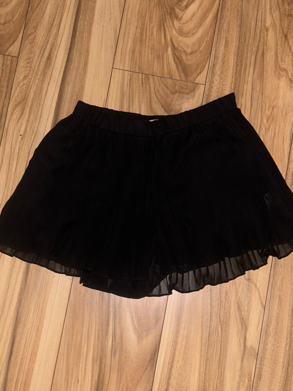 Romeo & Juliet Couture Black Pleated Sheer Layered Shorts